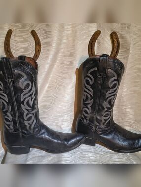 Home Decor Wall Planters, Vases, Southwest Cowboy Boots with Lucky Horseshoes